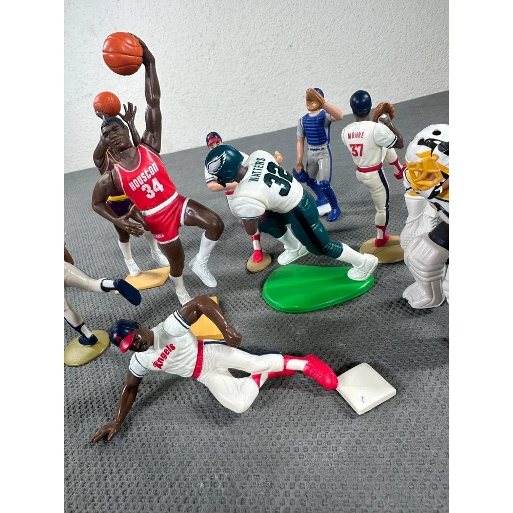 Vintage Sports Action Figure Lot Starting Lineup Olajuwon Watters Brett Mixed